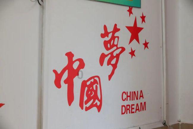 救援卡通熊仔